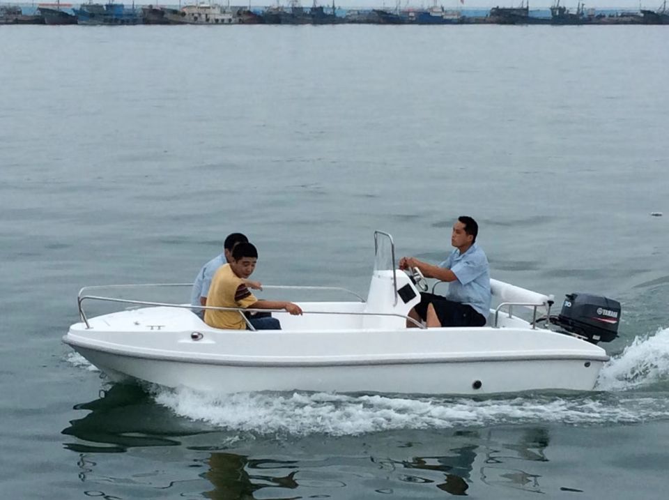 玻璃鋼釣魚船4-6人,玻璃鋼快艇沖鋒舟釣魚娛樂艇4.3米前操